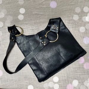 Boutique Black Leather Shoulder/Crossbody Bag